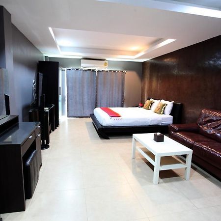 Del Mar Rooms Pattaya Exteriör bild