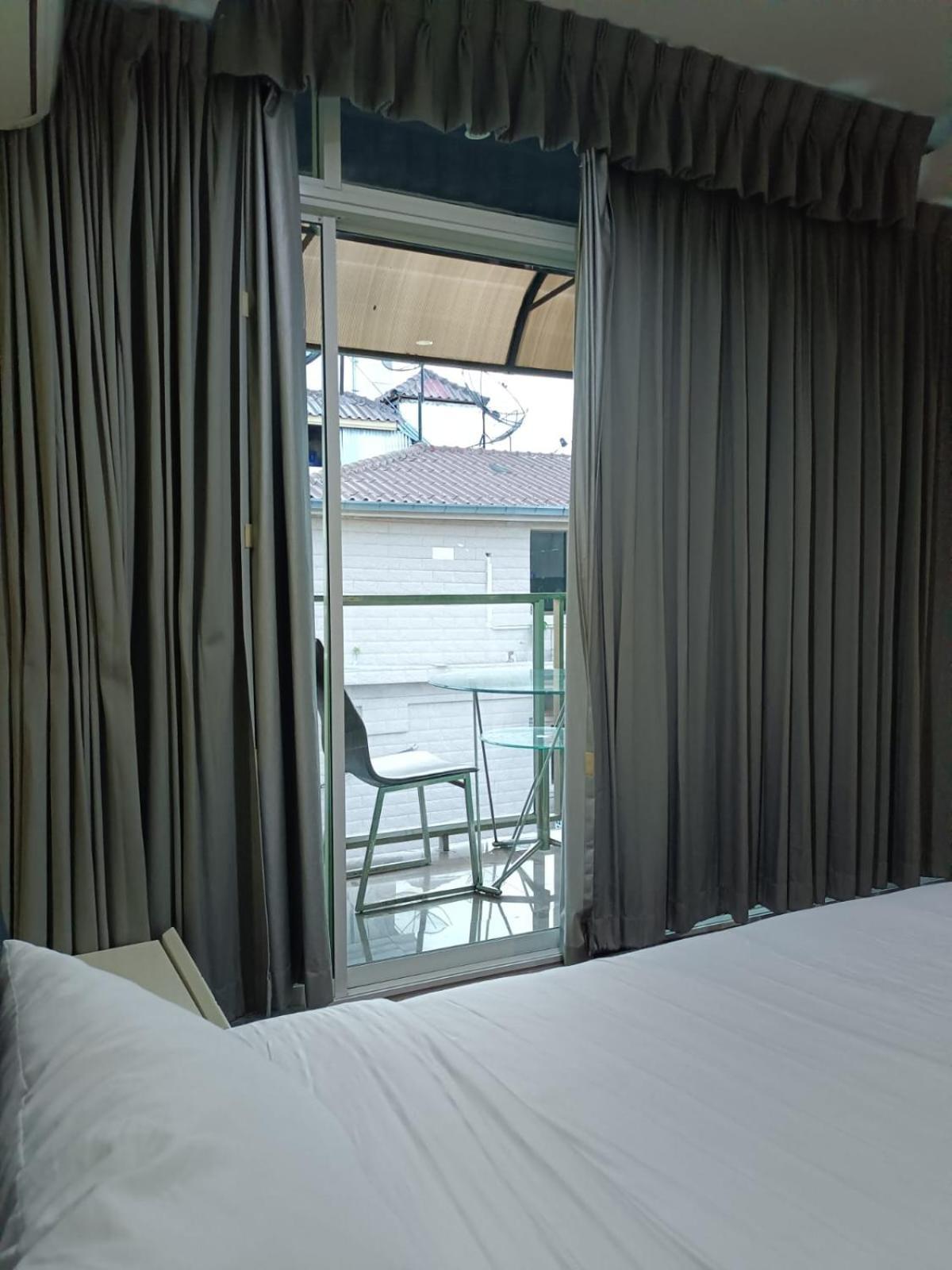 Del Mar Rooms Pattaya Exteriör bild